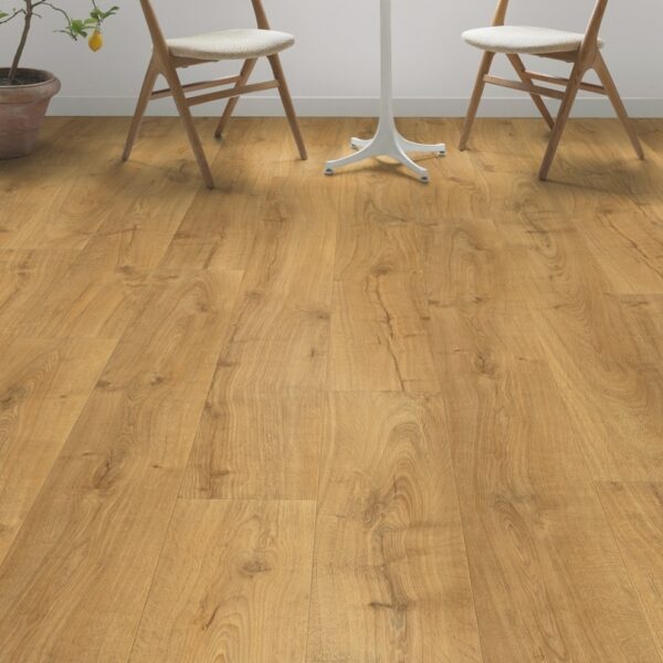 Quickstep Largo Laminate Flooring in Cambridge Oak Natural LPU1662 - Image 4