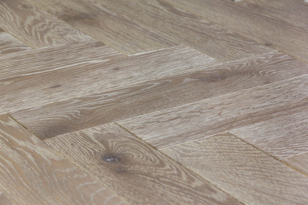 V4 Flooring Zigzag Silver Haze ZB103