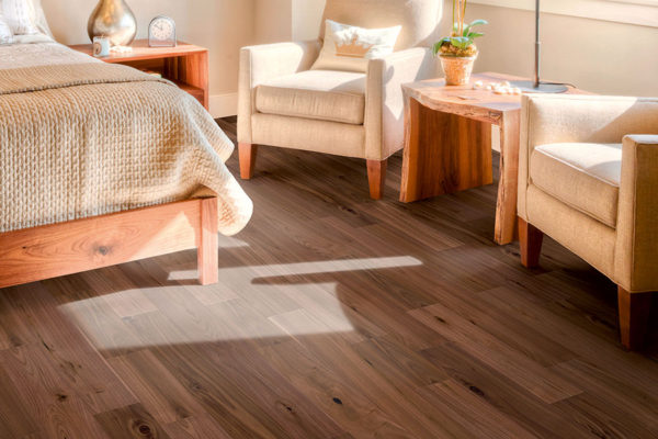 V4 Flooring Eiger Petit Walnut UV Oiled EP102