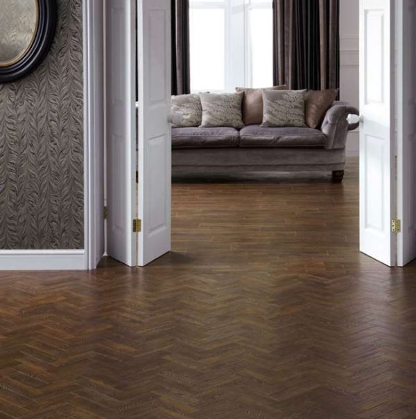 Karndean Art Select Vinyl Flooring in Sundown Oak AP04 - Image 2