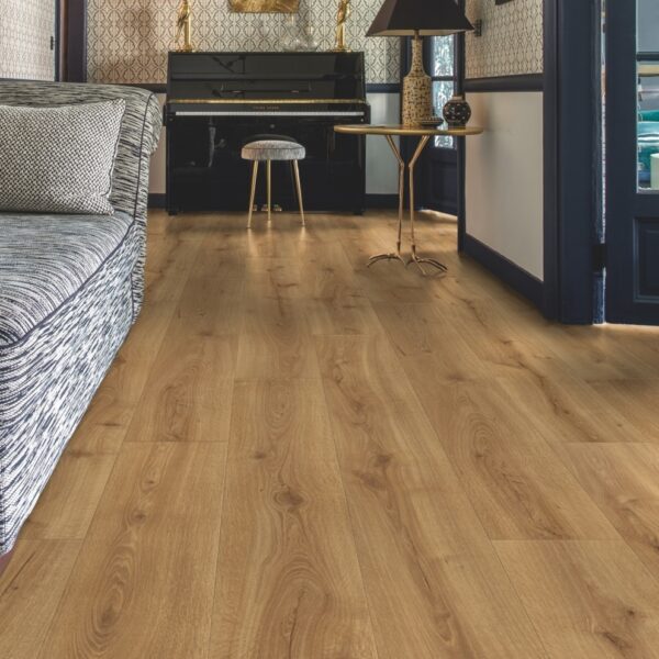 Quick Step Majestic Laminate Flooring In Desert Oak Warm Natural MJ3551 - Image 4