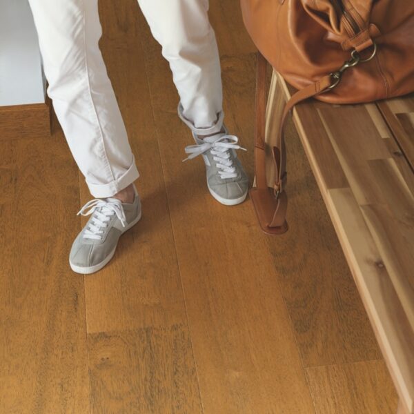 Quickstep Capture Laminate Flooring in Merbau SIG4760 - Image 3